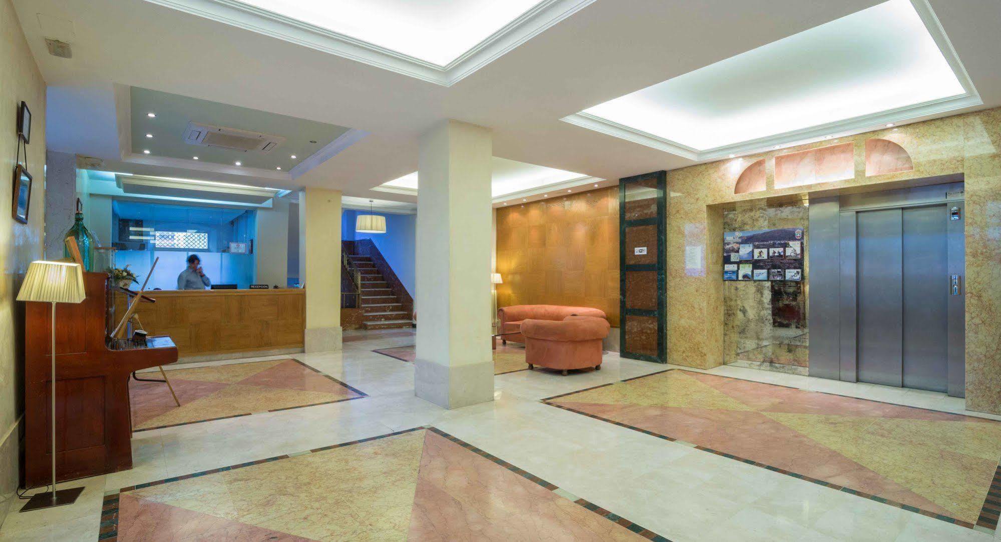 Hotel Andalucia Lanjarón Exteriér fotografie